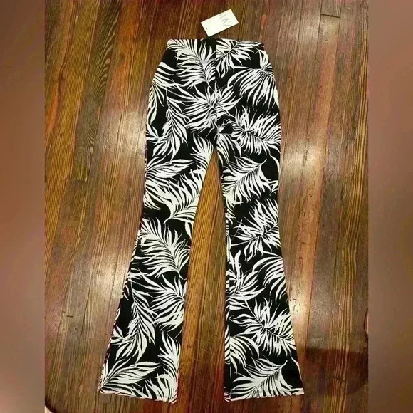 Zara Black White Botanical Palm Leaf Trouser Flared Dress Pant Sz Small - Picture 1 of 5